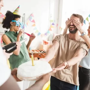 39- To surprise someone- سورپرایز کردن